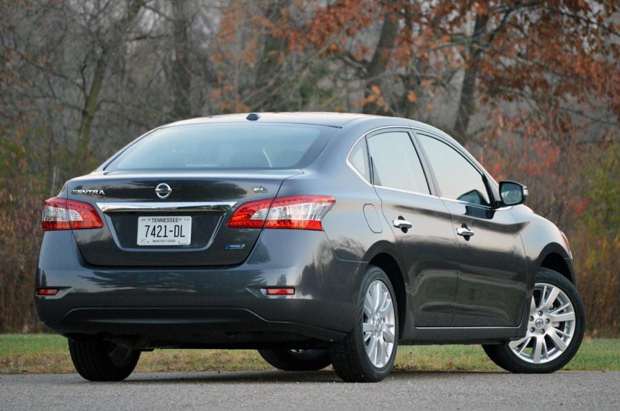  Nissan Sentra 2013 года  (фото 74 из 74)